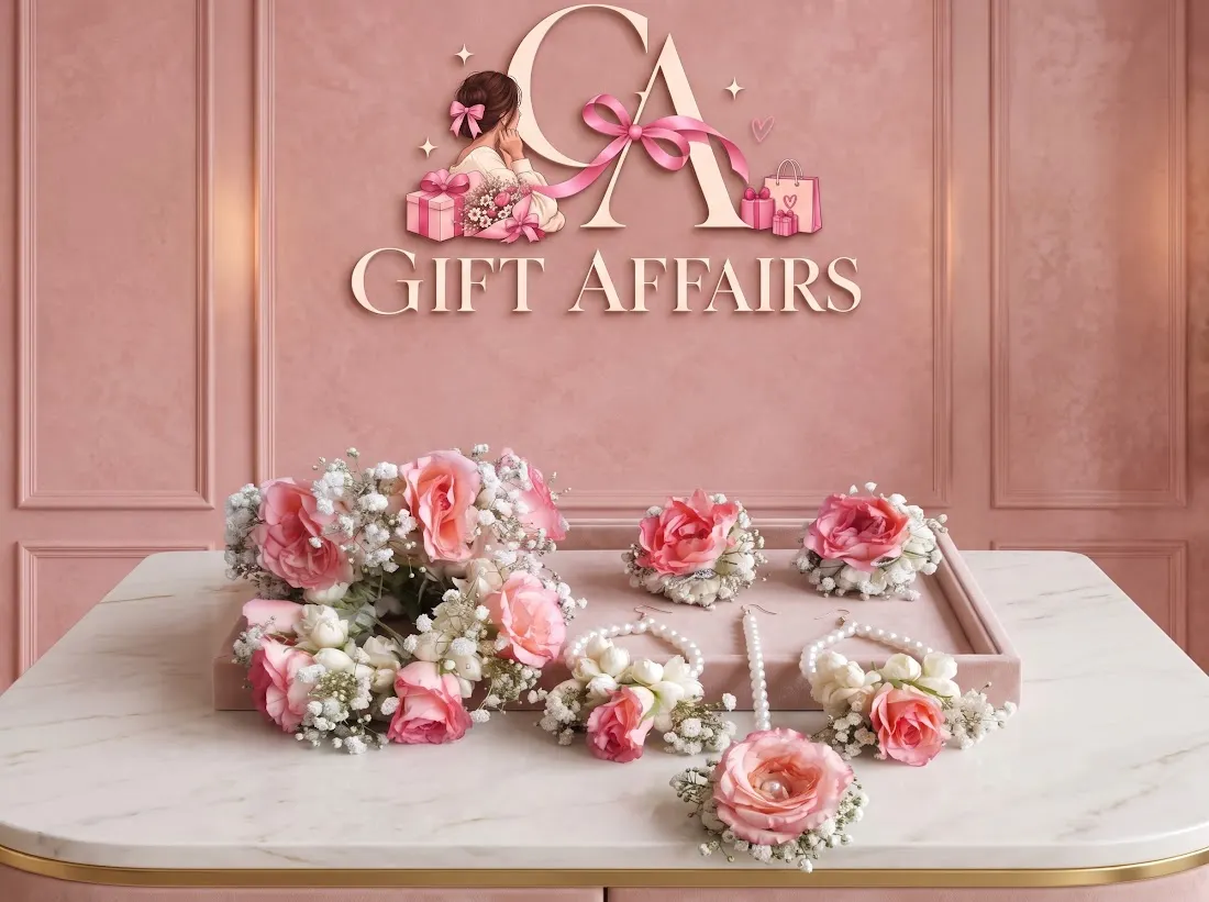 Floral Gift Accessories Set image 1