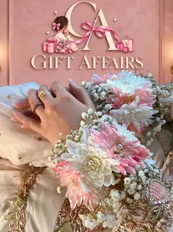 Pink Floral Hand Accessories